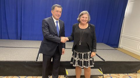 АҚШ Ўзбекистон билан алоқаларини C5+1 форматида мустаҳкамлайди