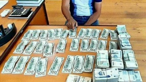 Хоразмда 3 минг долларни сўмга айирбошлаётган «валютчик» ушланди