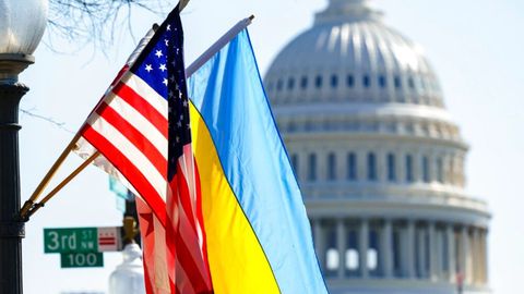 АП: АҚШ Украинага 275 млн долларлик янги ҳарбий ёрдам тақдим этади