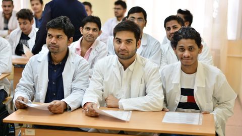 O‘zbekiston OTMlariga Ukrainadan kelgan 200 nafar hindistonlik talaba qabul qilindi