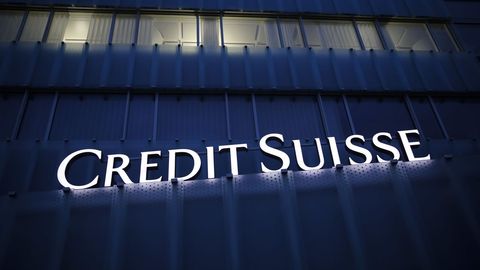 Credit Suisse banki alohida kompaniyaga aylanish uchun investorlarni qidirmoqda