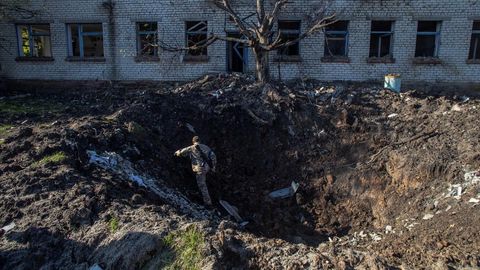 Ukrainian authorities find mass grave in liberated eastern town - governor