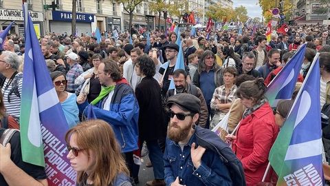 At least 140,000 people take to streets to protest cost of living in France