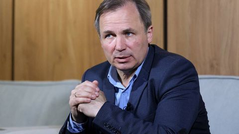 Putin AQSHda giyohvand moddalar kontrabandasi uchun 20 yilga hukm qilingan uchuvchini Rossiya Jamoatchilik palatasiga a’zo qildi