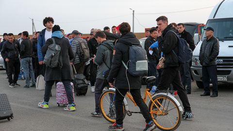 Safarbarlik e’lon qilinganidan buyon 200 mingdan ortiq rossiyalik Qozog‘istonga keldi