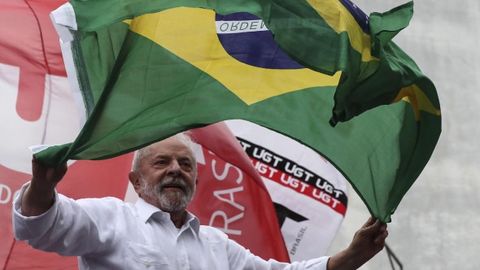 Лула да Сильва Бразилия президенти сайловида ғалаба қозонди