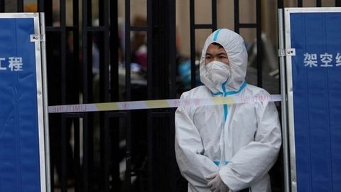 Хитойда коронавирус авж олиши туфайли шаҳарлар карантинга ёпилмоқда
