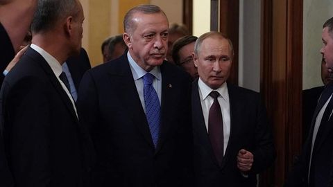 “Ham Moskva, ham Kiyev bilan faqat men ochiq muloqot qilyapman”. Erdo‘g‘on Putin bilan qo‘ng‘iroqlashish rejasini ma’lum qildi