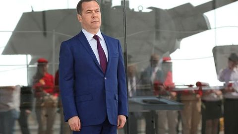 Medvedev: Isroil tomonidan Ukrainaga qurol yetkazib berilishi Rossiya-Isroil munosabatlarini buzadi