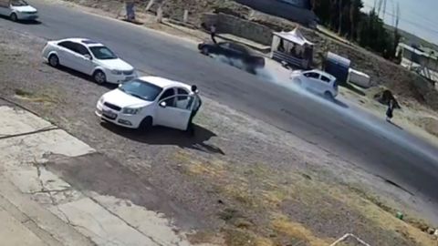 Наманганда Epica 9 ёшли болани уриб, учириб юборди (видео)