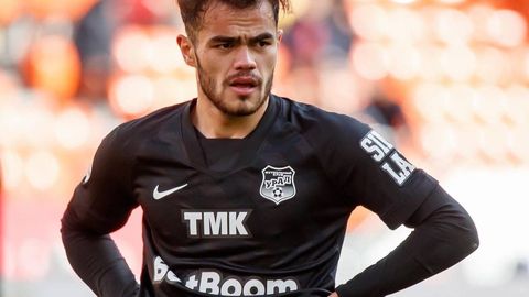 Остон Ўрунов «Урал» мураббийи билан келишмовчилик сабаб жамоани тарк этгани маълум бўлди