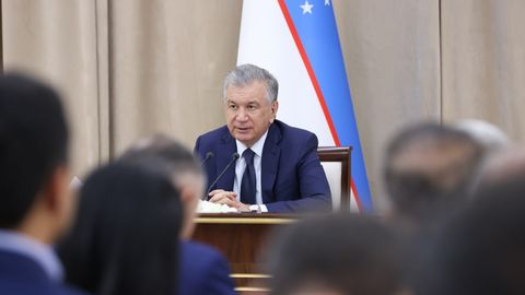 Prezident: “Shifoxonalarda tug‘ruq o‘rinlarini ko‘paytirish bo‘yicha aniq amaliy ishlar ko‘zga tashlanmayapti”