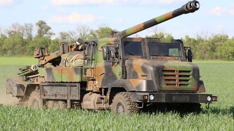 Европанинг 4 мамлакати Украинага ўзиюрар артиллерия қуролларини етказиб беради