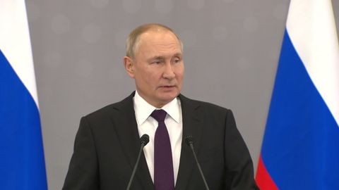 Путин қисман сафарбарлик икки ҳафта ичида якунланишини тахмин қилди