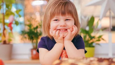 Bolaning ishtahasi yaxshi yoki yo‘q: ona qachon shifokorga murojaat qilishi kerak?