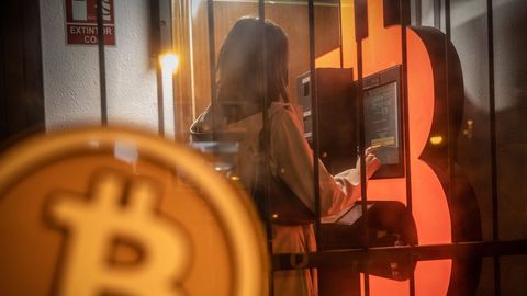 Биткоин икки йиллик энг паст даражага тушди