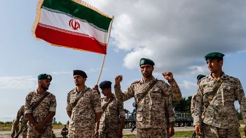 Эрон Саудия Арабистонига қарши ҳарбий операция бошлаши мумкин — WSJ