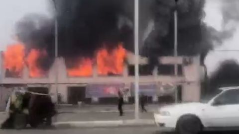 Андижондаги овқатланиш шохобчасида ёнғин содир бўлди (видео)