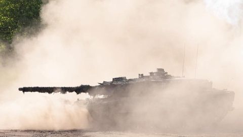 АҚШ Германияни Украинага танклар етказиб беришга чақирди