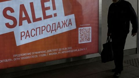 Bloomberg: Rossiyada 2023-yilning oxirigacha retsessiya bo&lsquo;lishi kutilmoqda