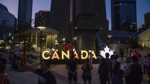 Kanada uch yilda 1,5 million muhojirni jalb qilmoqchi