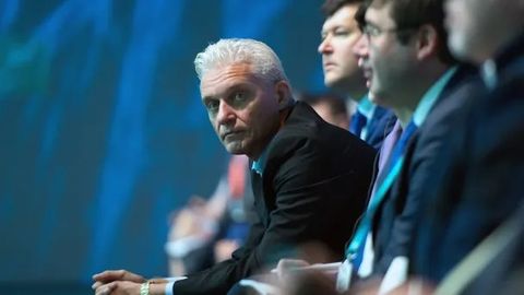 Бизнесмен Олег Тинков Россия фуқаролигидан воз кечганини эълон қилди