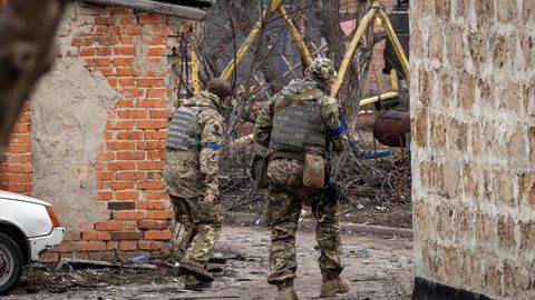 Xarkov, Donetsk va Xerson viloyatlarining ozod qilingan hududlarida 700 dan ortiq ukrainalikning jasadi topildi