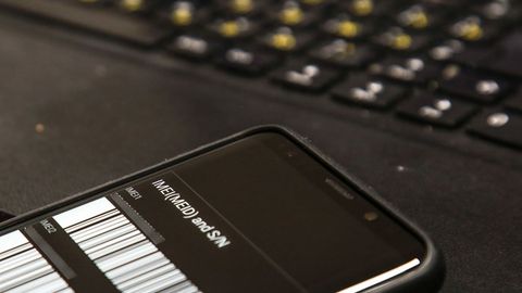 Ўзбекистонда 175 кишининг паспортига IMEI кодлари ноқонуний рўйхатдан ўтказилгани аниқланди