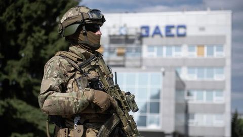 Украина Россия ҳарбийлари Запорожье АES ҳудудида номаълум объект қураётганини маълум қилди