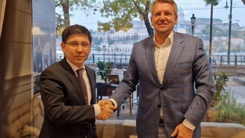 Vengriya va O‘zbekiston avtomobil butlovchi qismlarini ishlab chiqarishda hamkorlik qiladi