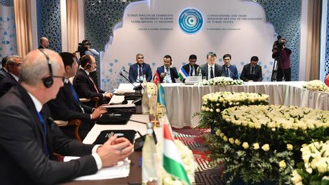 Jamshid Xo‘jayev investorlar nima uchun O‘zbekistonni tanlashi kerakligini aytdi