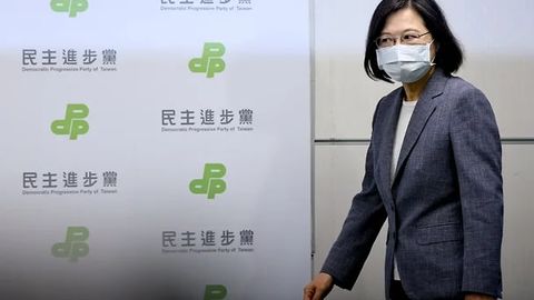 Тайван президенти ҳукмрон партия раҳбари лавозимидан кетди. Партия сайловларда мағлубиятга учраган