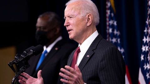 “Rossiya armiyasida real muammolar bor”. Jo Bayden Rossiyaning Xersondan chekinishi haqida