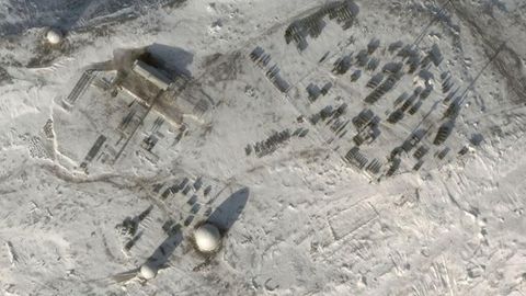 Россия Арктикадаги ҳарбий базаларини кучайтирмоқда