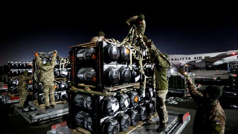 АҚШ Киевга ўқ-дориларни &laquo;ақлли бомба&raquo;га айлантирадиган ускуналарни жўнатмоқчи &mdash; WP