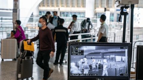 Xitoy rekord darajadagi kasallanishlar fonida kirib keluvchilar uchun karantinni bekor qiladi