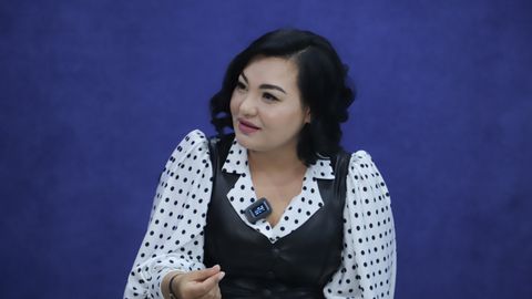 “Ayollar muammosi ularni yaxshi ko‘rmaydigan va doim chetga surib qo‘yadiganlarning qo‘lida qolib ketgan” – Barnogul Sanakulova