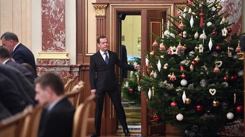 Евроиттифоқнинг парчаланиши, АҚШдаги фуқаролар уруши, «Тўртинчи рейх»: Медведев 2023 йил учун ўз прогнозларини эълон қилди