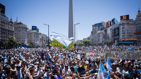 Argentinaning JCH—2022 dagi g‘alabasini nishonlash uchun Buenos-Ayres ko‘chalarida 4 mln muxlis yig‘ildi (video)