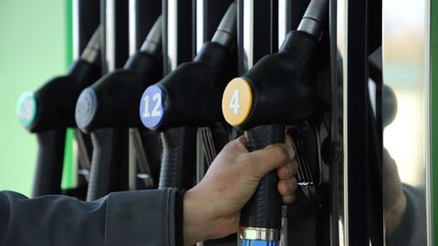 O&lsquo;zbekistonda narxni oshirgan va sifatsiz mahsulot sotgan 299 ta zapravkaga benzin yetkazib berish to&lsquo;xtatildi