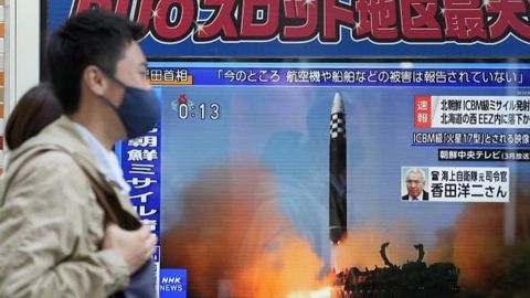 Shimoliy Koreya Yapon dengiziga navbatdagi ballistik raketalarni uchirdi