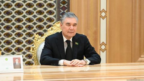 Turkmanistonda bir palatali parlament qaytarilib, Gurbanguli Berdimuhamedovga milliy yetakchi maqomi berildi