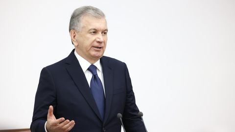 President criticizes rapid sprawl of constructions without permission in Tashkent