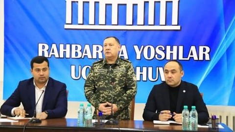 Avtomobil taʼmirlovchi ustaxona hamda anomal sovuqdan zarar ko&lsquo;rgan yosh tadbirkorga ko&lsquo;mak: Samarqandning Narpay hamda Paxtachi tumanida yoshlar muammosi o&lsquo;rganildi