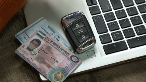 Adliya vazirligi: Eski namunadagi haydovchilik guvohnomasini almashtirish uchun onlayn buyurtma berishda yuzaga kelayotgan xatoliklar bartaraf etilmoqda