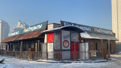 Qozog&lsquo;istonda sobiq McDonald&rsquo;s restoranlari brendsiz ishga tushirilmoqda