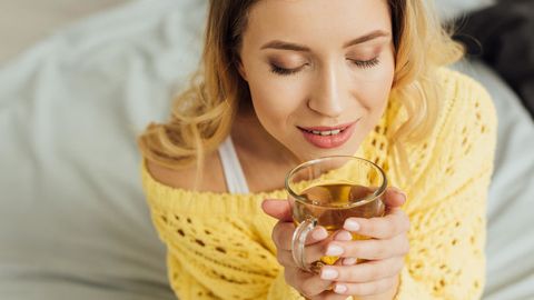 Antistress choylar: xotirjamlik baxsh etuvchi eng yaxshi retseptlar