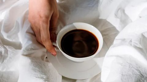 Sog‘liqqa zarar bermasdan qahvani qanday ichish kerak? Shifokor tavsiyasi