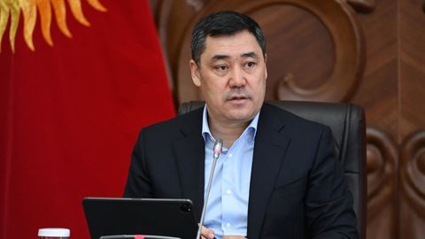 Садир Жапаров Қирғизистоннинг ташқи қарзидан кечишни сўради