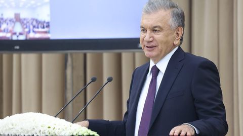 &ldquo;Pop va Fargʻona tumanlarida 600 Megavattli 2 ta quyosh stansiyasi quriladi&rdquo; &mdash; prezident